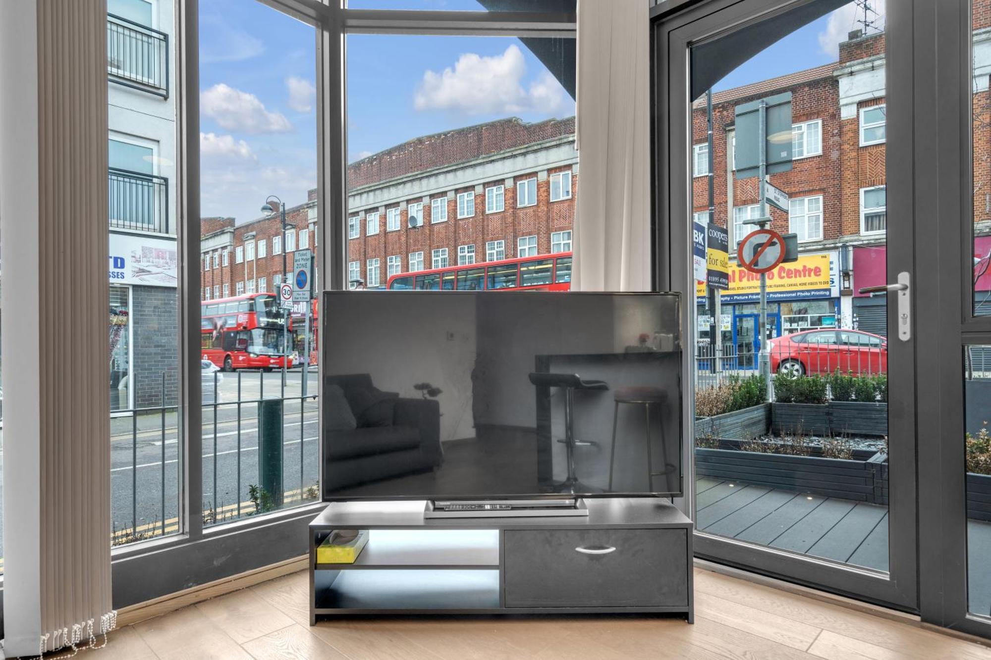 Luxury Heathrow Airport Apartment Yiewsley Exteriör bild