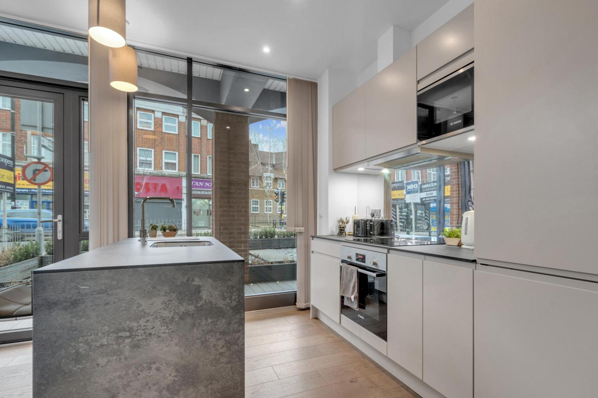 Luxury Heathrow Airport Apartment Yiewsley Exteriör bild