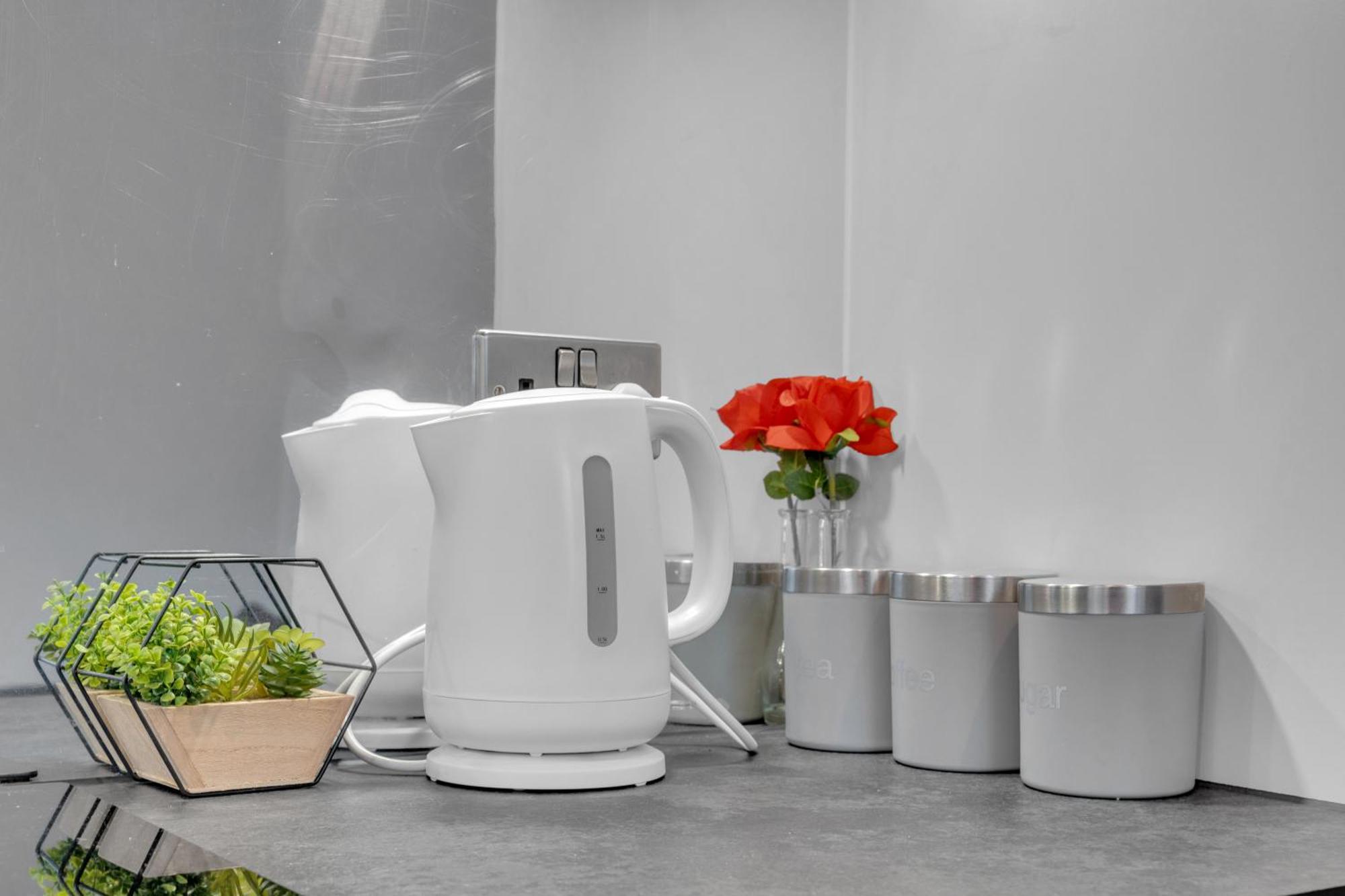 Luxury Heathrow Airport Apartment Yiewsley Exteriör bild